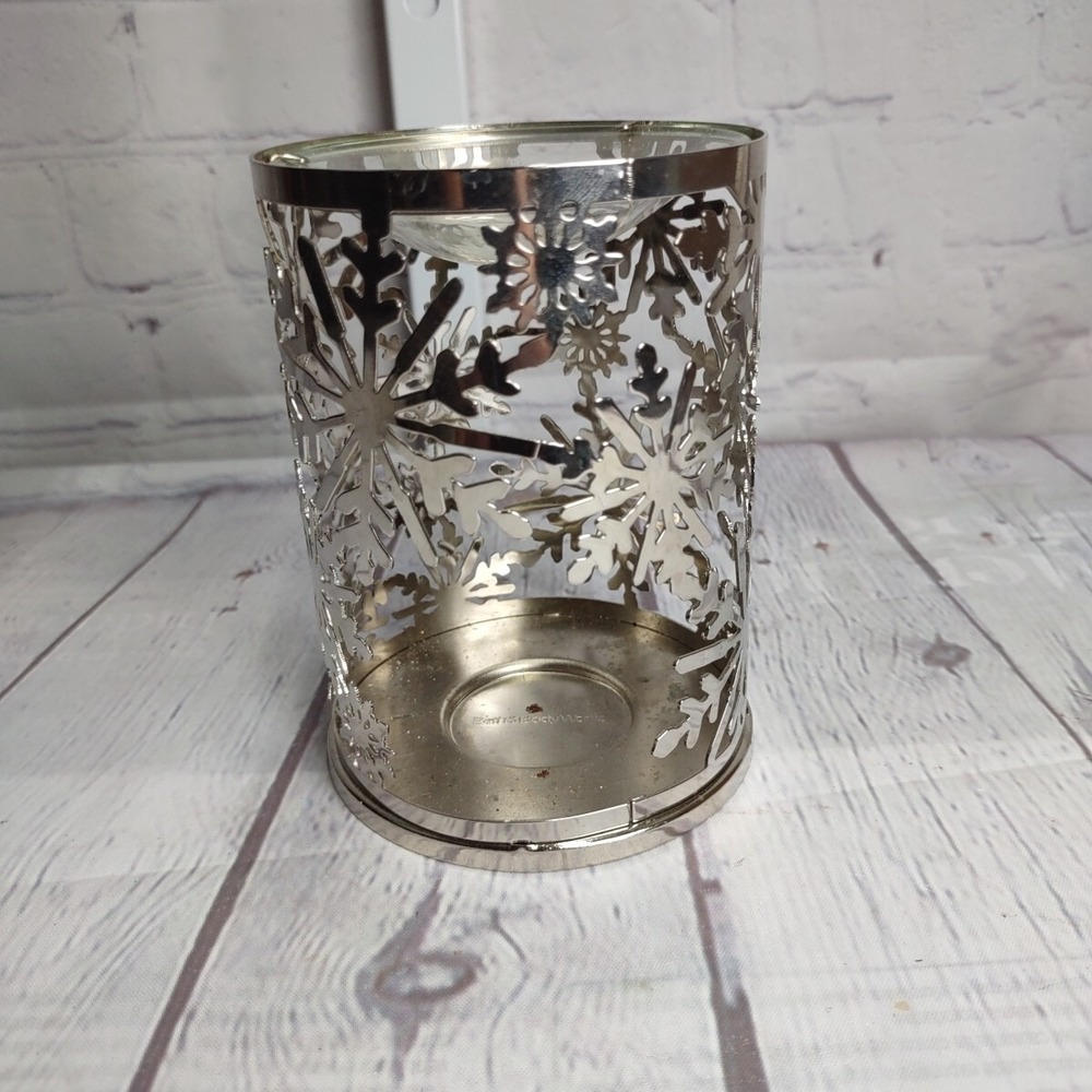 Bath and Body Works Home Fragrance Oil Warmer Winter Snowflake Christmas Silver